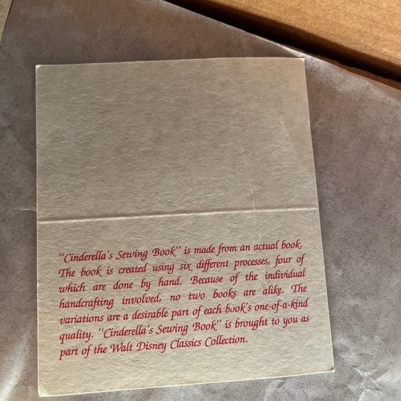 Disney Cinderella’s  Sewing Book w/ COA - Picture 5 of 5